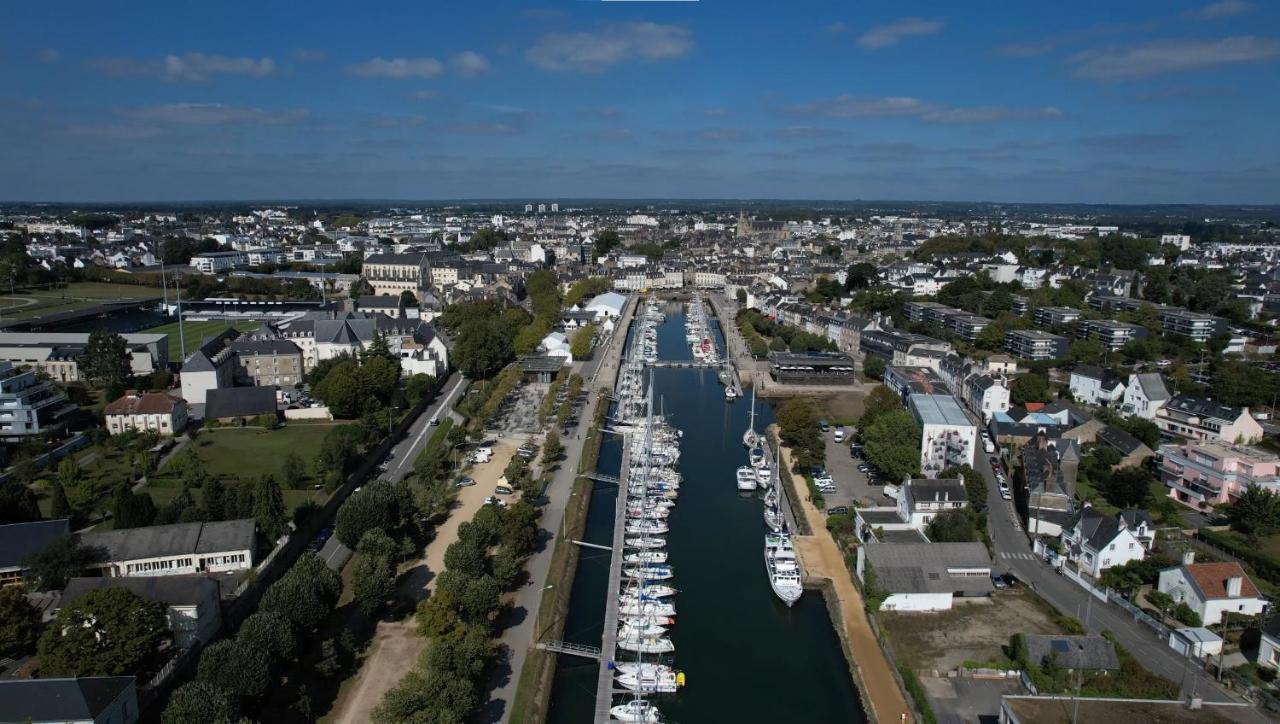 Un Appartement Penthouse D'Exception Sur Le Port De Ванн Экстерьер фото